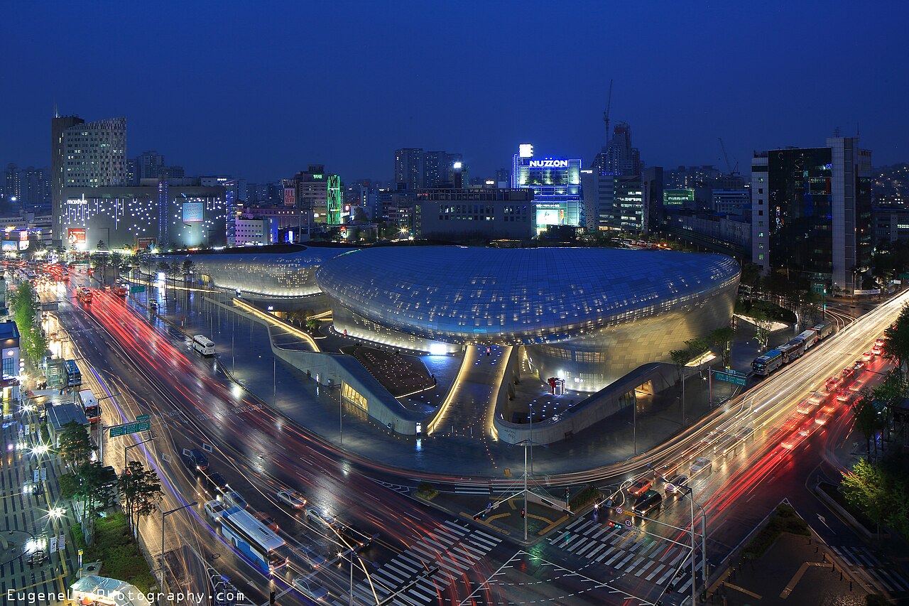 Dongdaemun Design Plaza at night