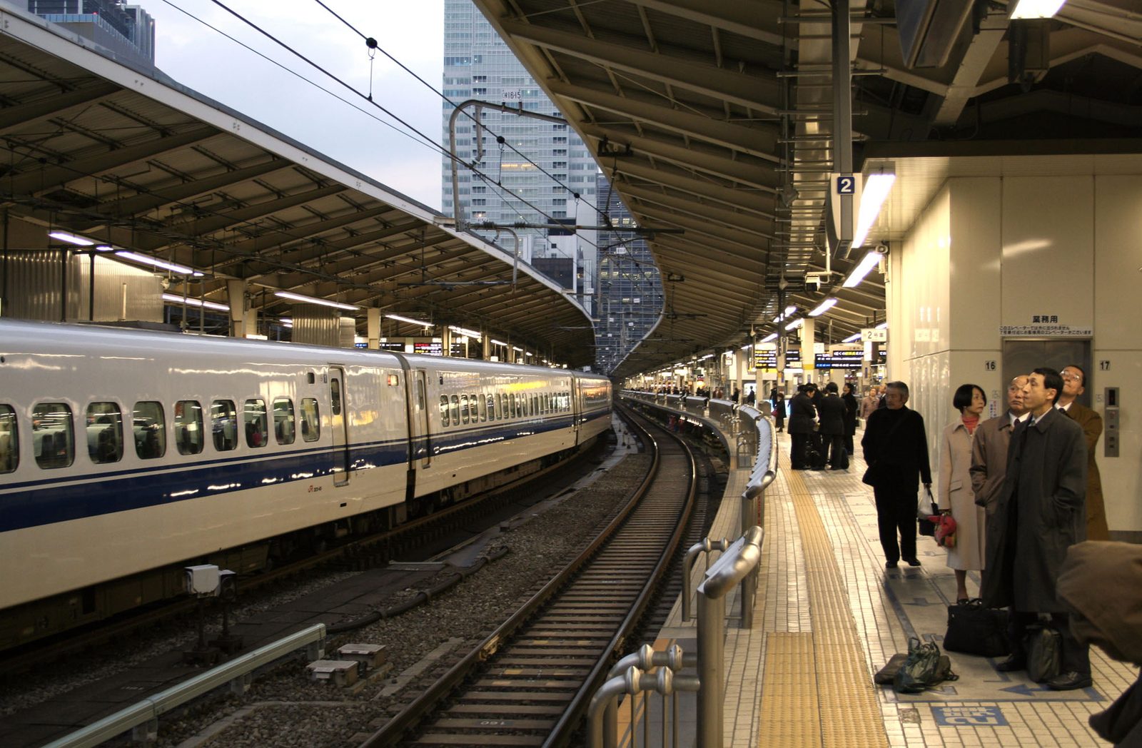 東京駅の新幹線ホーム
